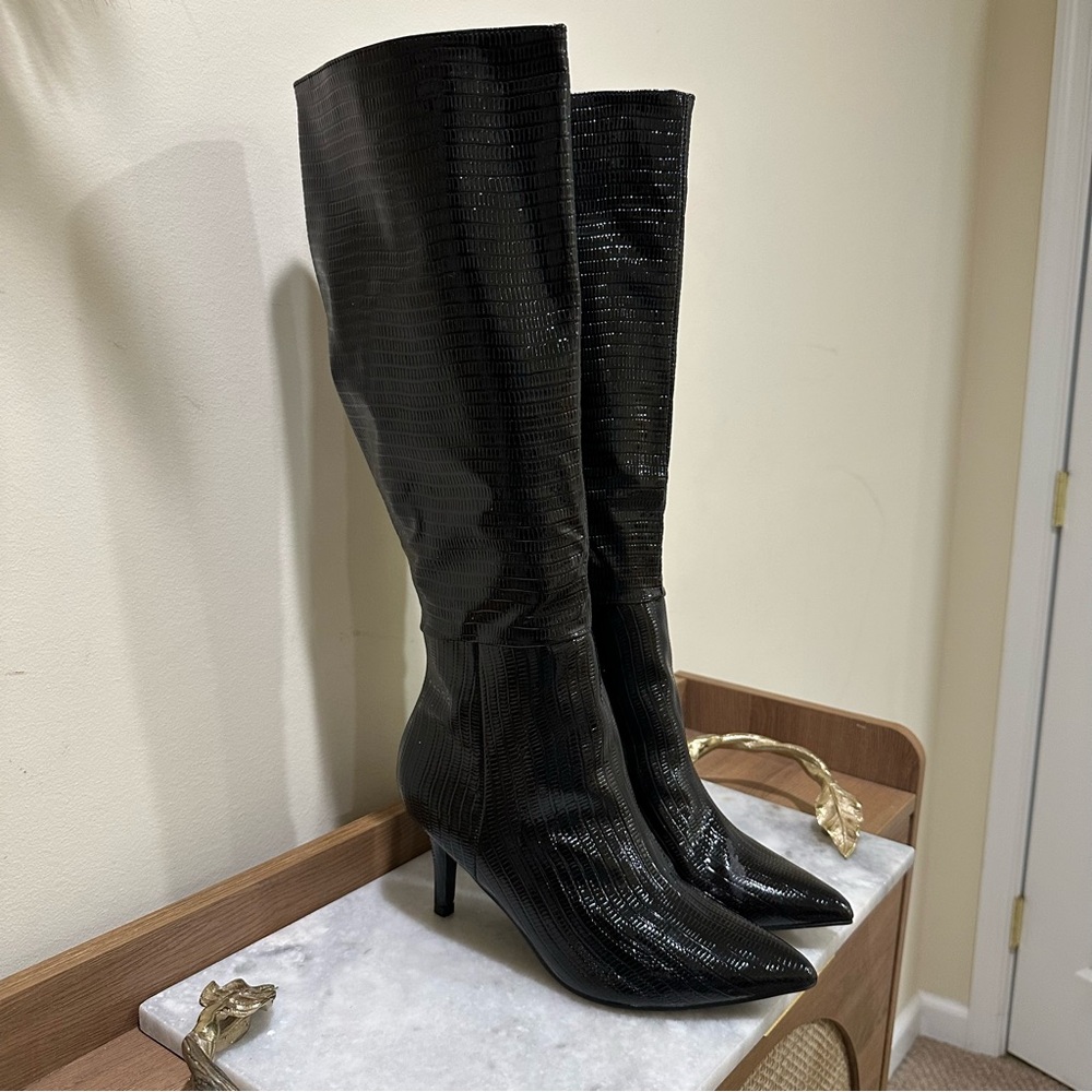 Chase and Chloe Black Women's Knee-High Boots Brand New with Box